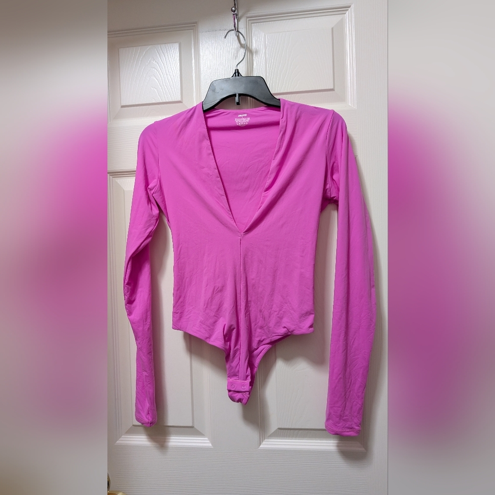 Skims Long Sleeve Deep v Neck Bodysuit Womens Hot Pink Size Medium M